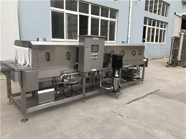 塑料筐清洗機(jī)客戶，塑料筐清洗機(jī)客戶案例，哪些客戶在用洗箱機(jī)，環(huán)速的洗箱機(jī)客戶