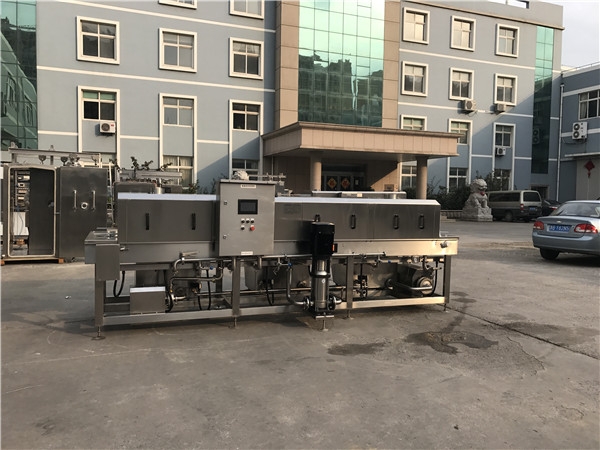 塑料筐清洗機(jī)客戶，塑料筐清洗機(jī)客戶案例，哪些客戶在用洗箱機(jī)，環(huán)速的洗箱機(jī)客戶